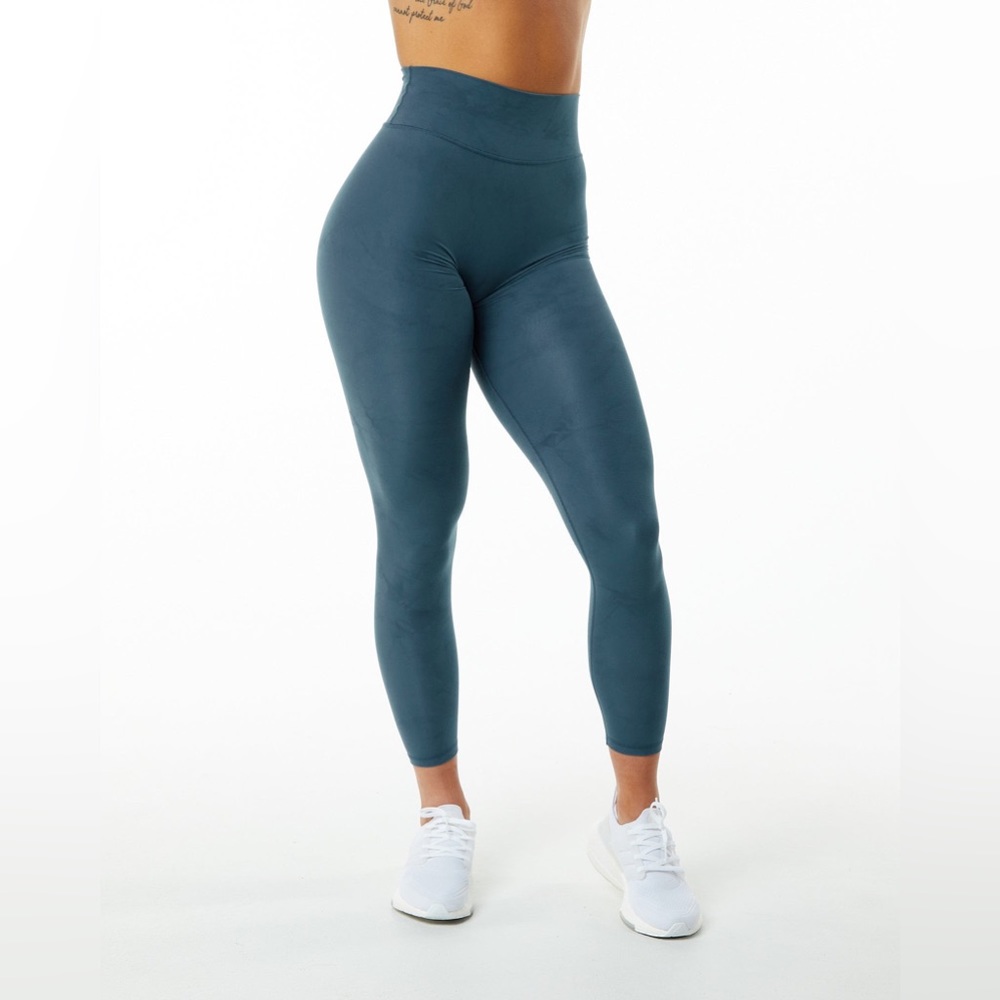 Alphalete Wonder Leggings - Whale Blue